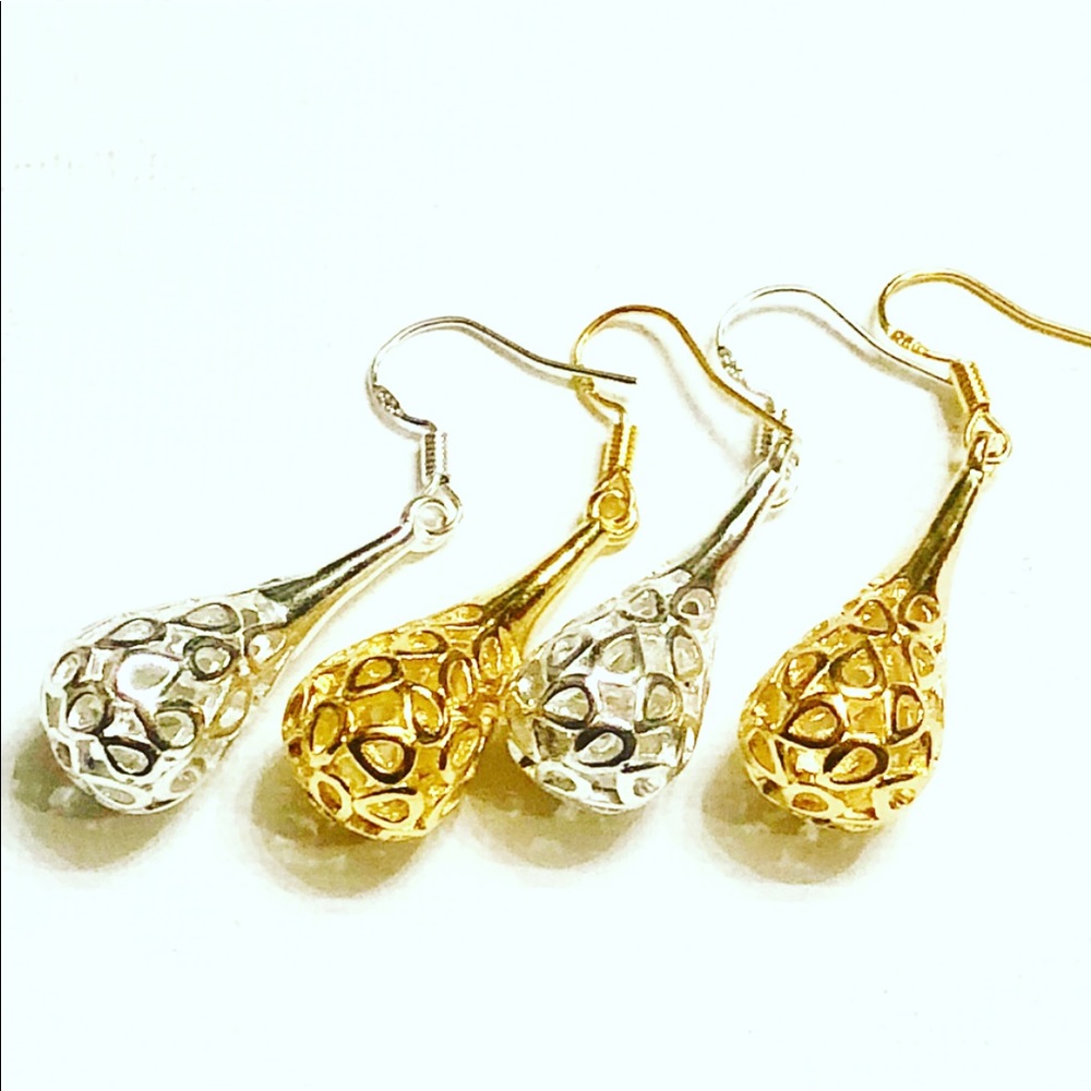 New Dainty Romantic Dangling Earrings